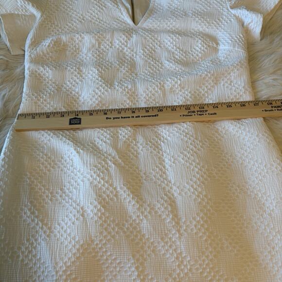 Trina Turk Shift Dress Museum White Eyelet Short Sleeve V-Neck Tunic Size 10 - Picture 10 of 12